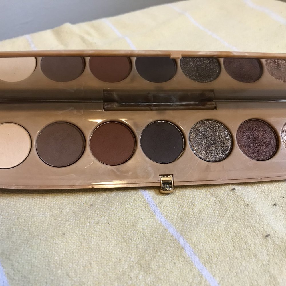 Marc Jacobs Eye-Conic Fine Grind palette